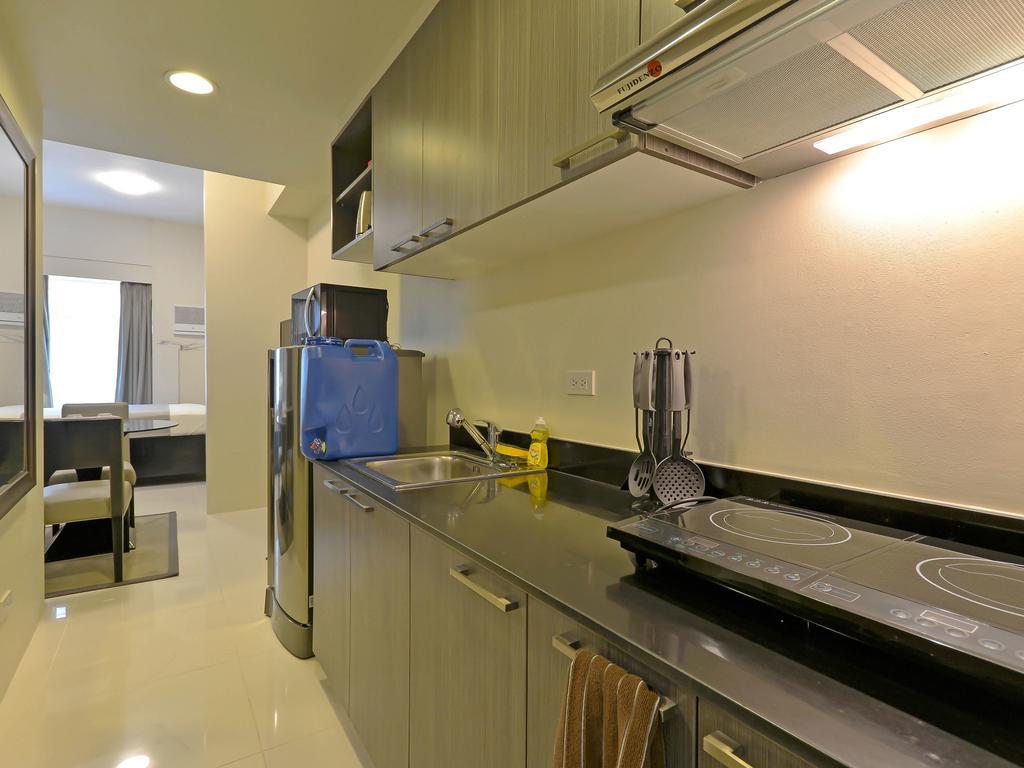 Currency Serviced Suites Manila Dış mekan fotoğraf